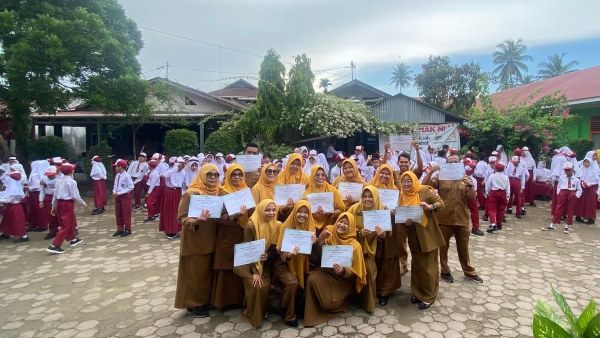 Penyerahan Sertifikat Kombel